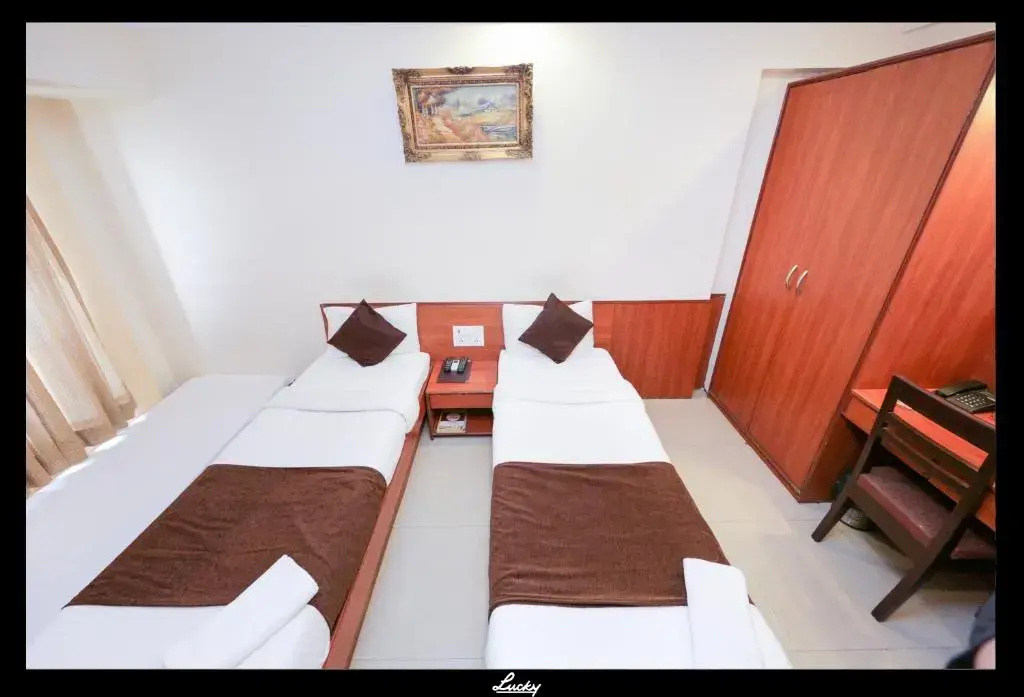 Lucky Goregaon - Chambres