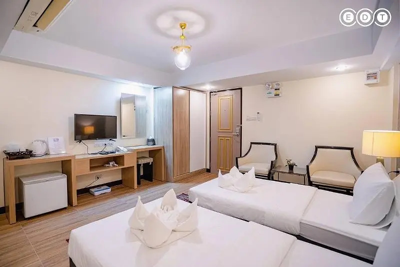 Superior Double room with balcony (twin beds)