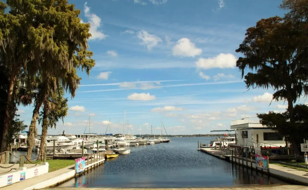 Beach & Waterfront