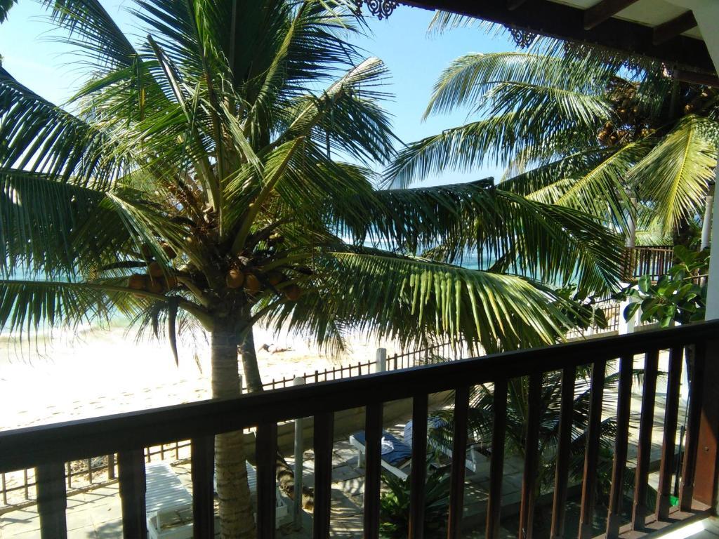 Rainbow Surf Beach