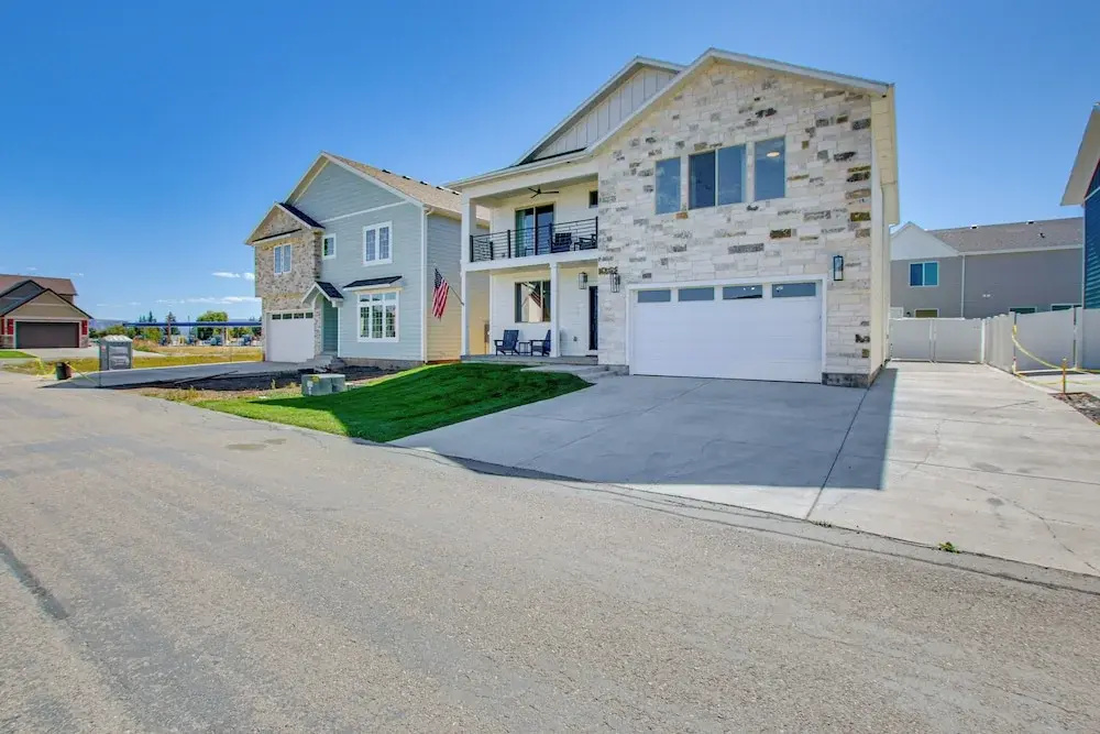Spacious Utah Home w/ Hot Tub < 1 Mi to Bear Lake!