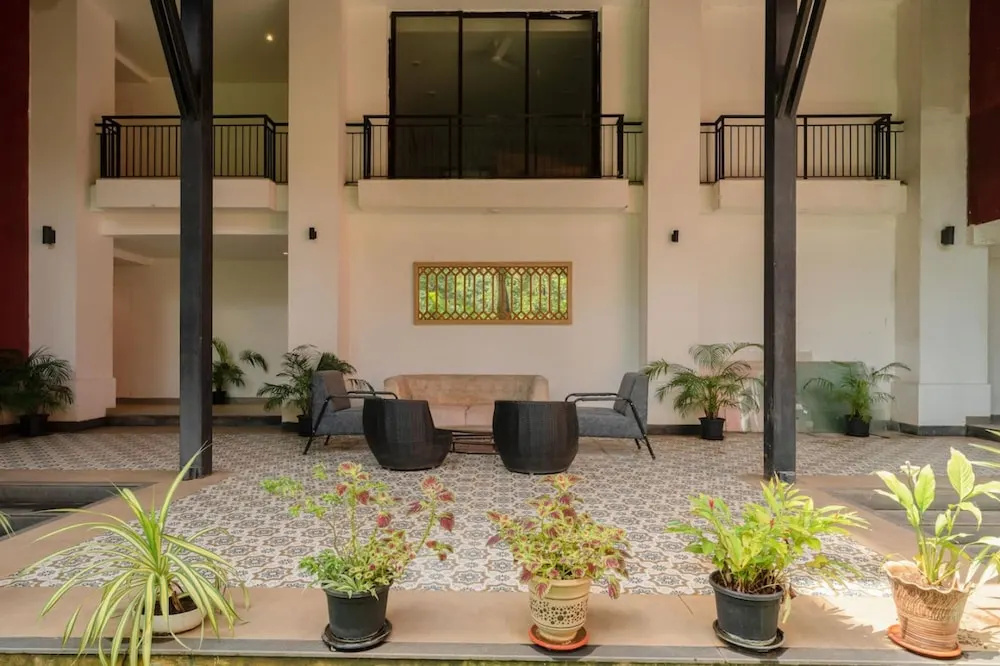 Sol Banyan by Hireavilla - 1BR w Pool in Candolim