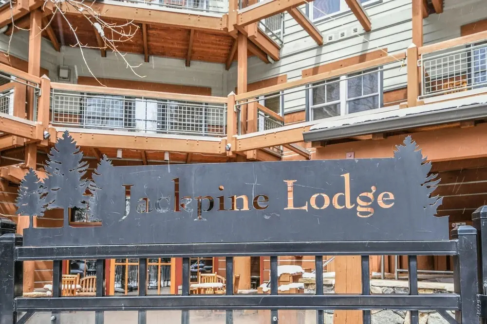 Jack Pine 8008 by SummitCove Vacation Lodging