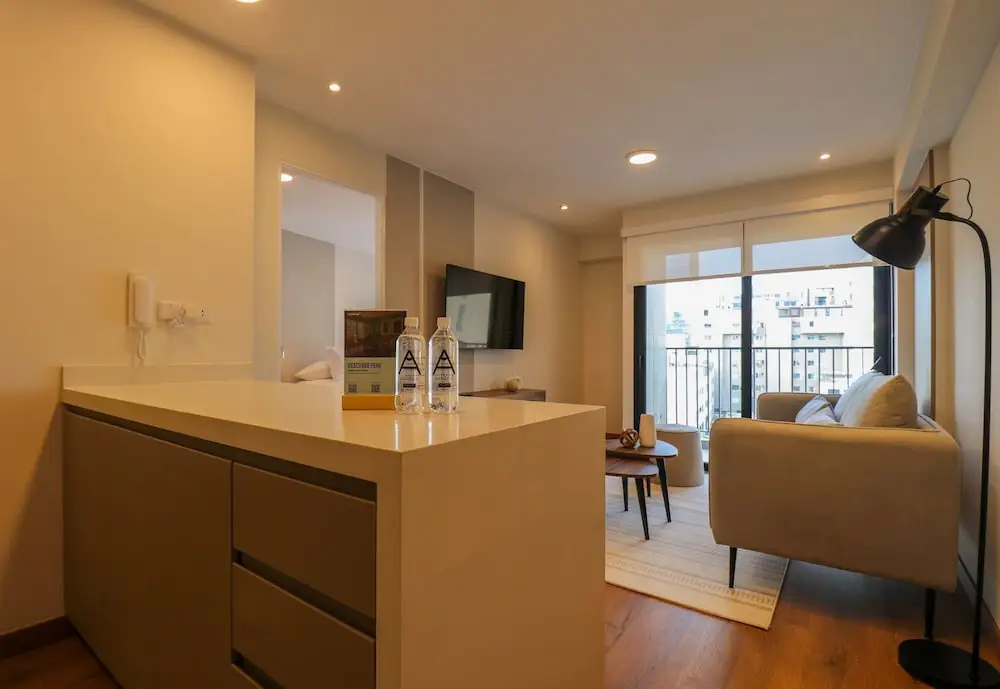 w Sensational 2BR in Miraflores w Balcony