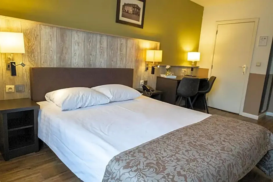 Economy room
