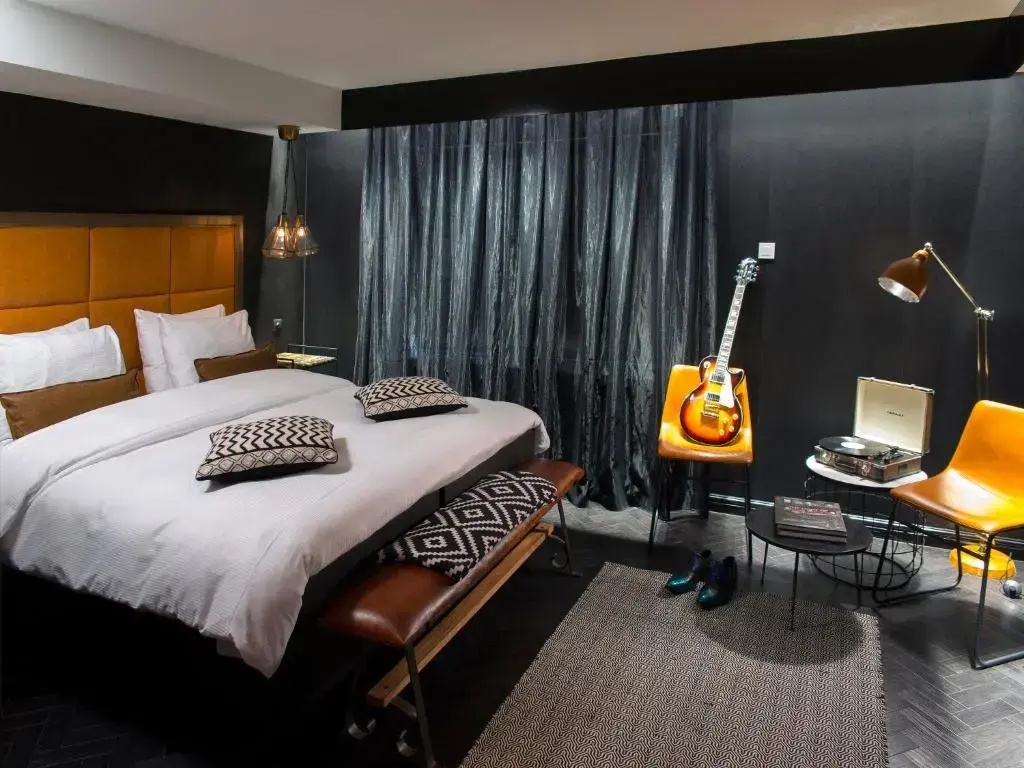 1 Bedroom Suite