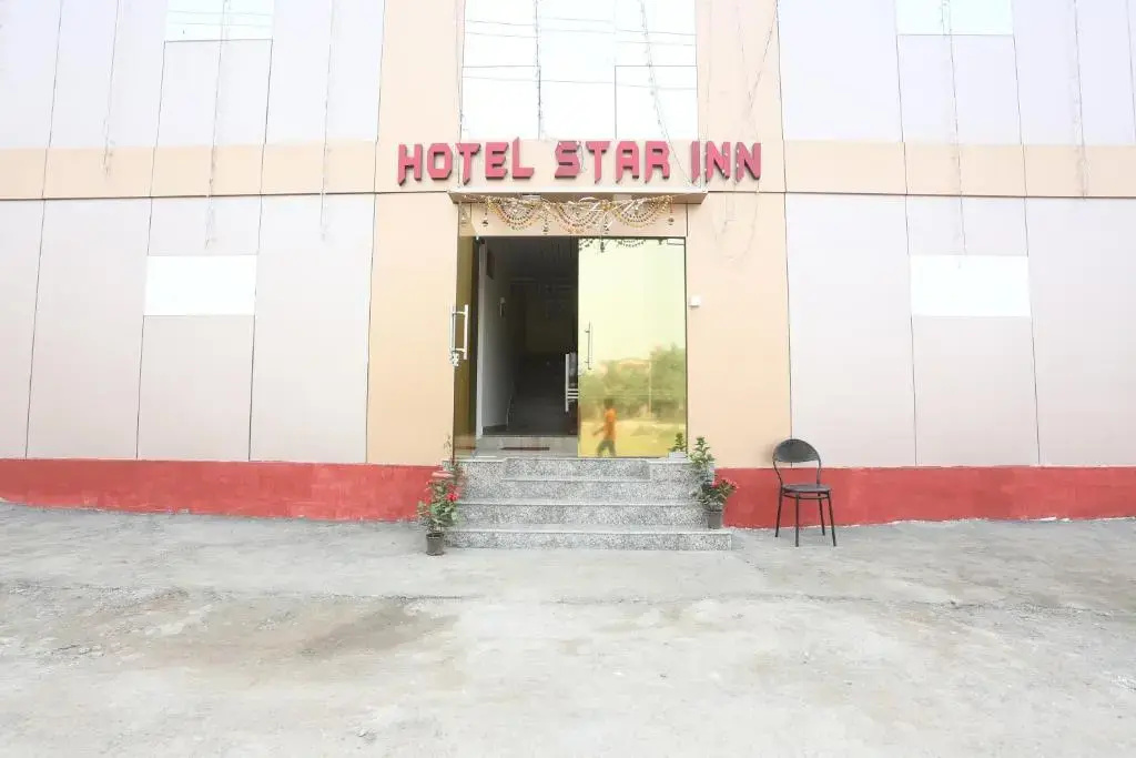 Capital O 85712 Hotel Star Inn