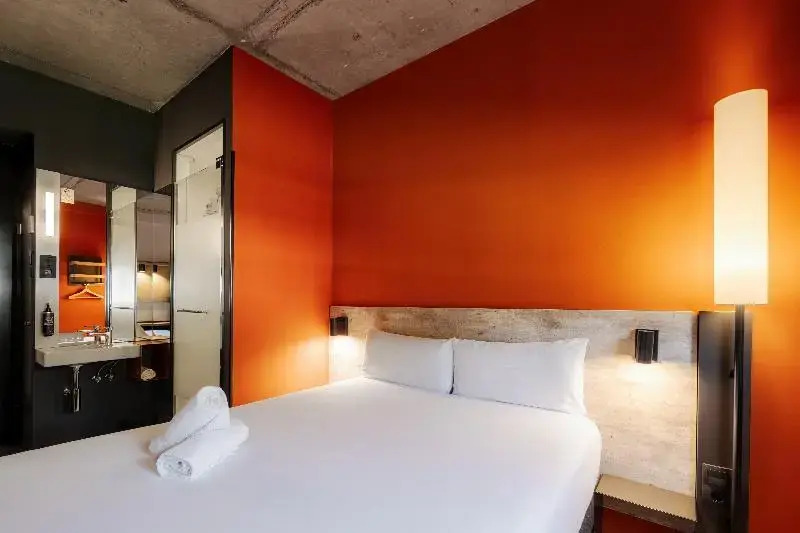 Двухместный номер Standard двуспальная кровать в Ibis Budget Madrid Aeropuerto