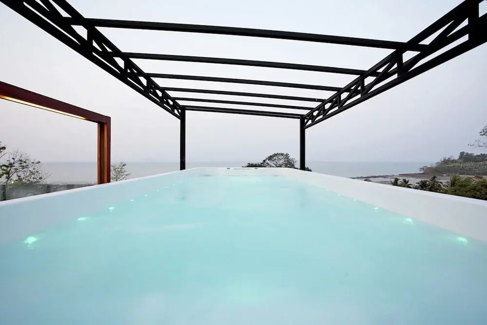 The Nchantra Pool Suite Phuket - Chambres