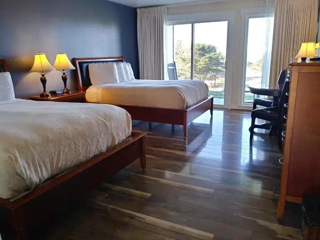 Standard Quadruple room with ocean view