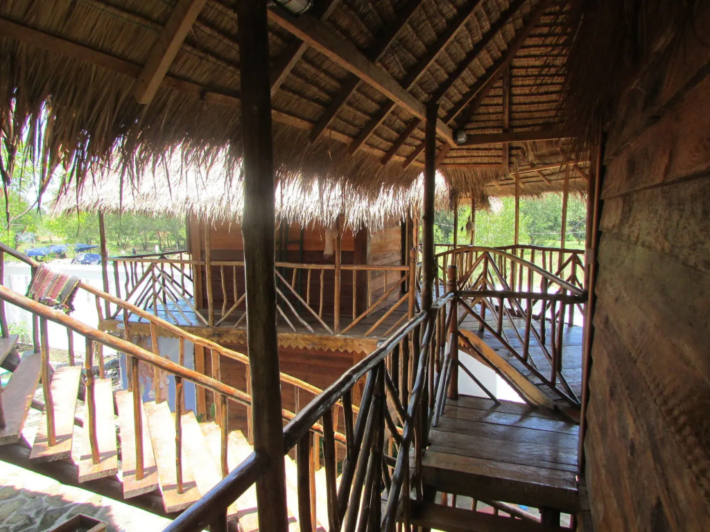 Balcony & Terrace