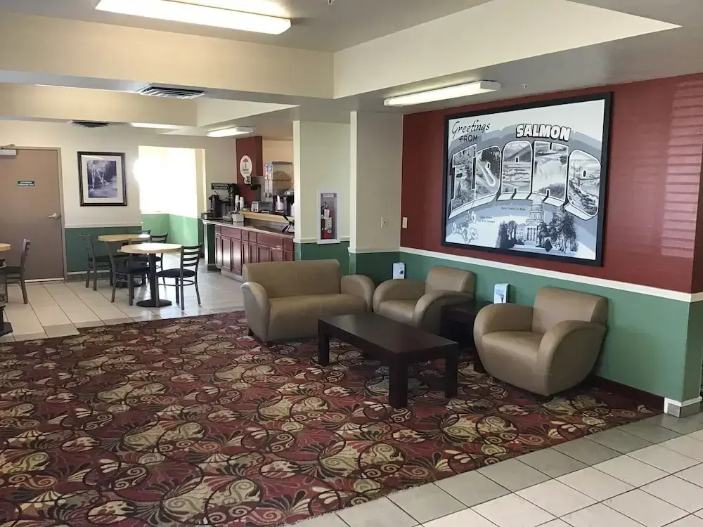 Lobby & Reception
