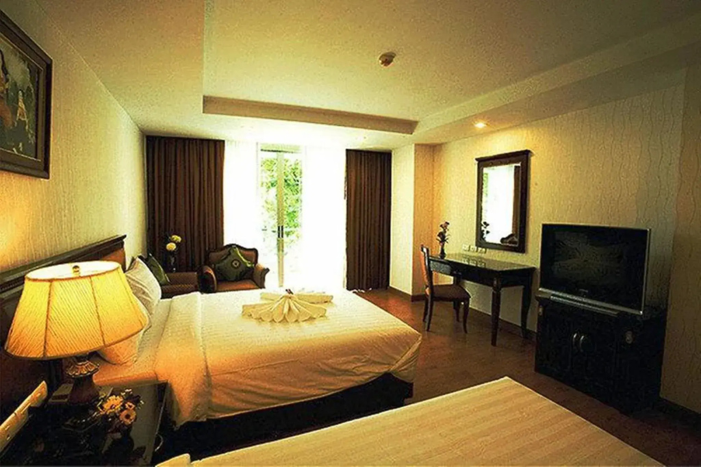 Отель Nana Hiso Hotel в Бангкоке