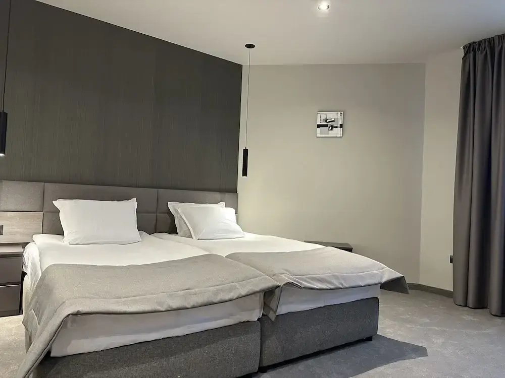 Classic Double room (full double bed)