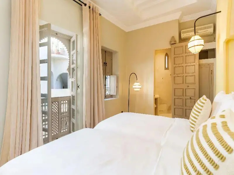 Deluxe Double room with balcony (full double bed)