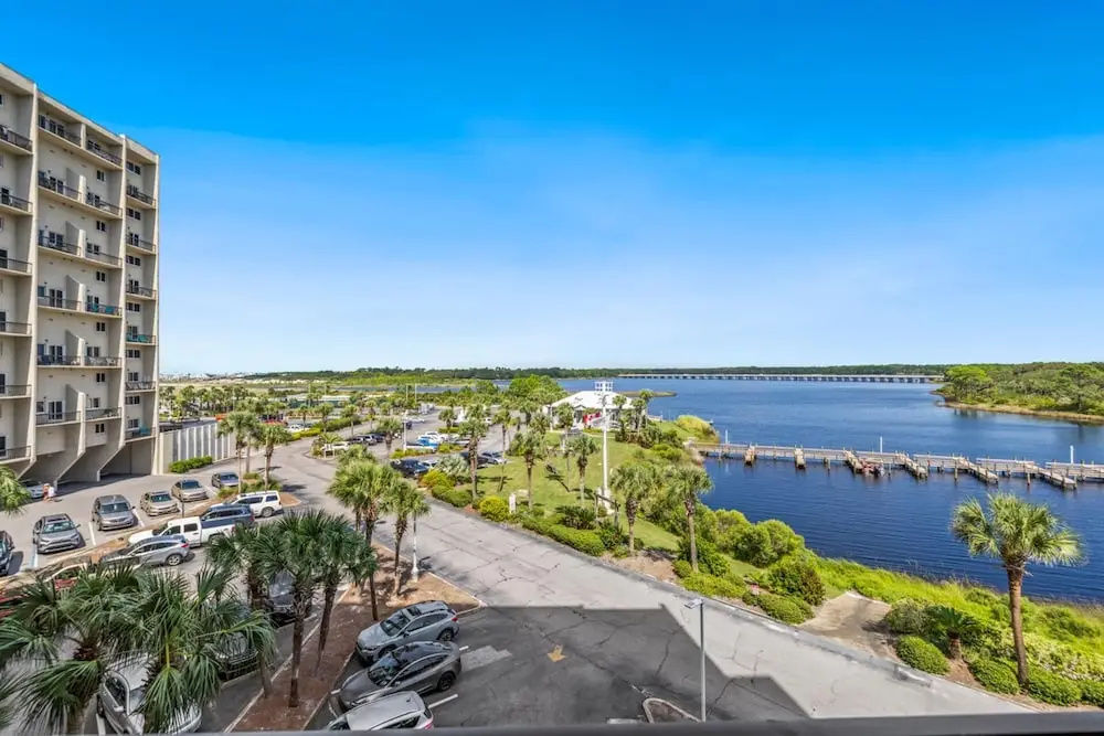 Pinnacle Port 304a