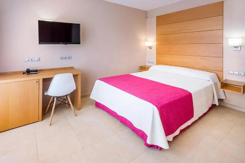 Mediterráneo Bay Hotel & Resort - Chambres