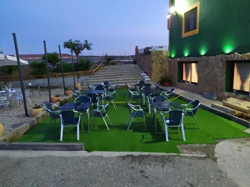 Hostal Catedritos Ibéricos A-5 KM 154
