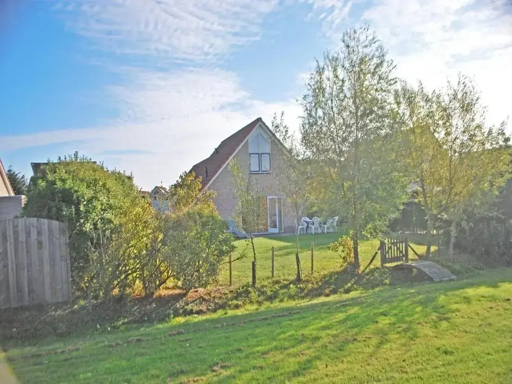 Bungalow Near Breskens Beach and Lighthouse