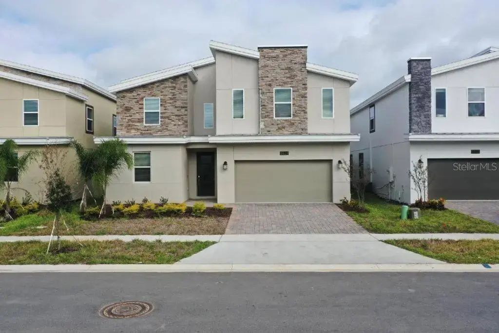 Vila 8 Bedrooms 5 bathrooms and theater room, golf course view