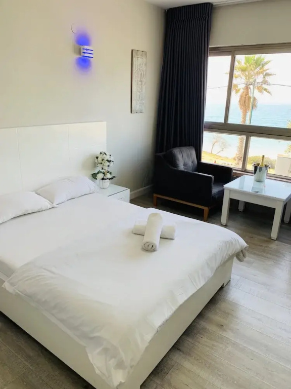1 Bedroom Classic Suite with balcony
