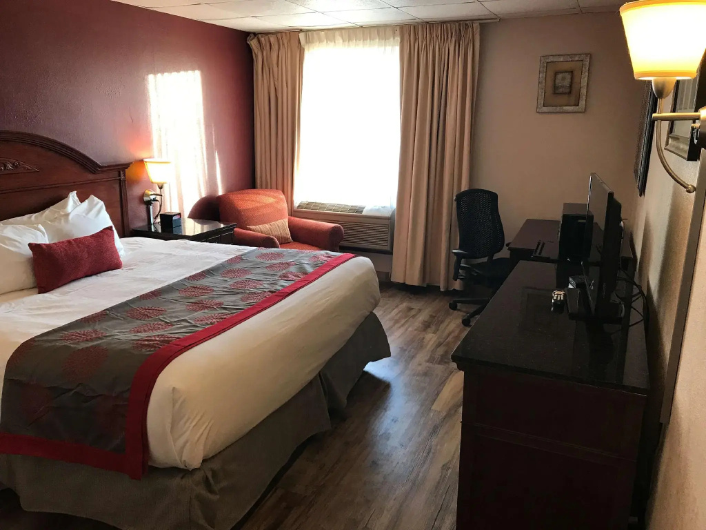 Double room (full double bed)