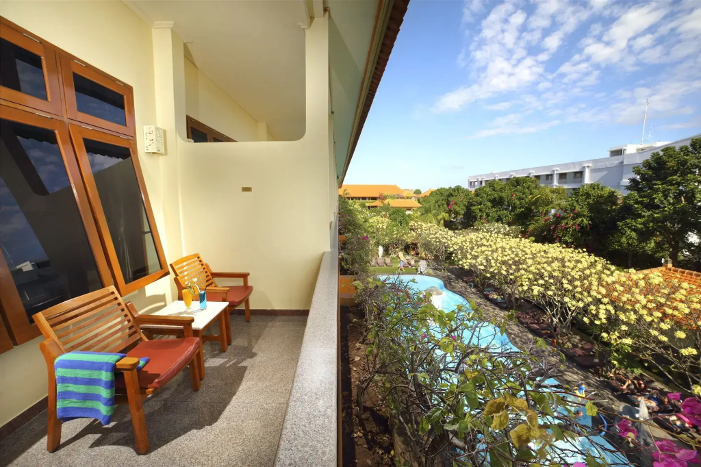 Balcony & Terrace