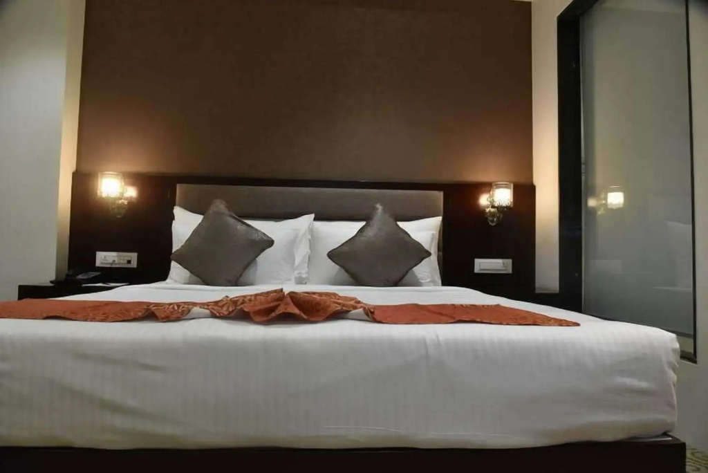 Pride Hotel & Convention Centre Indore - фото 20