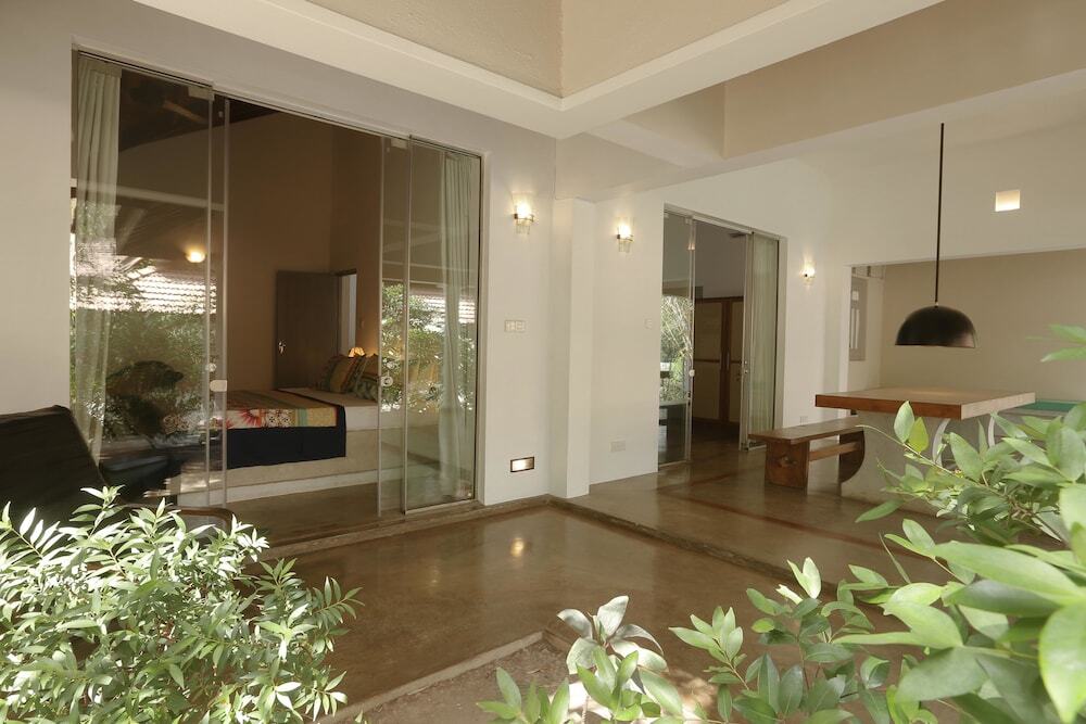 Villa Hundira