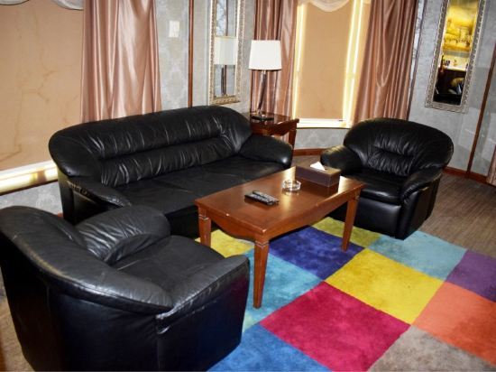 Kings Park Hotel