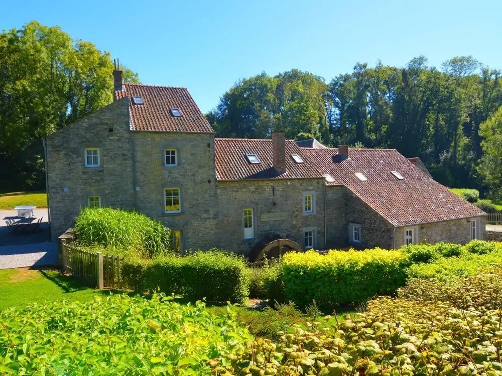 Spacious Mill in Anhée Belgium with Football Court - фото 15