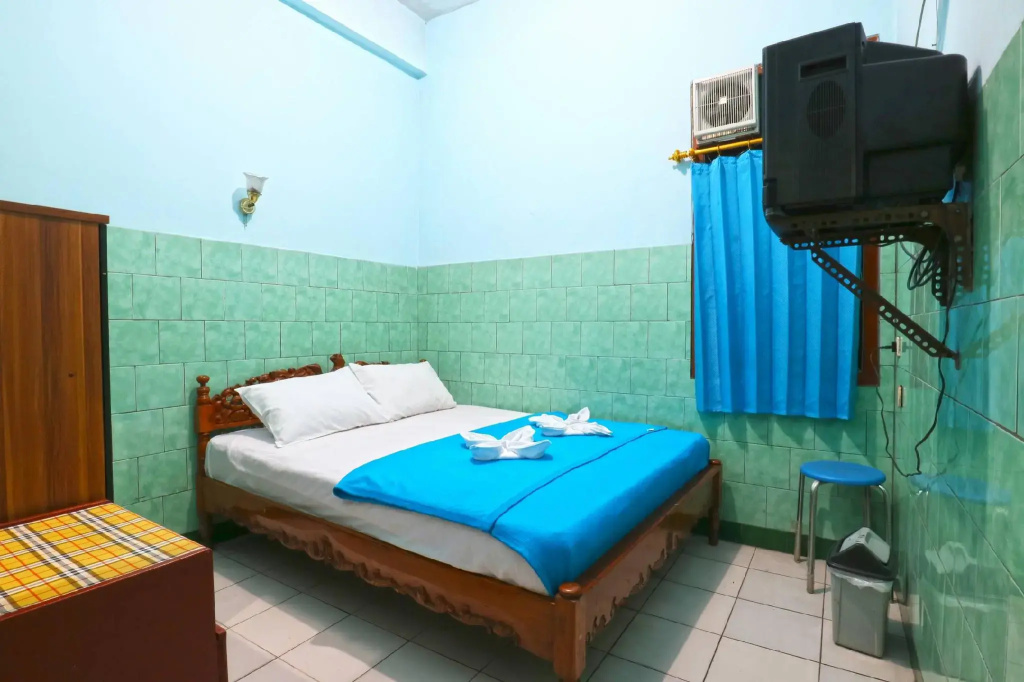 Superior Double room (full double bed)