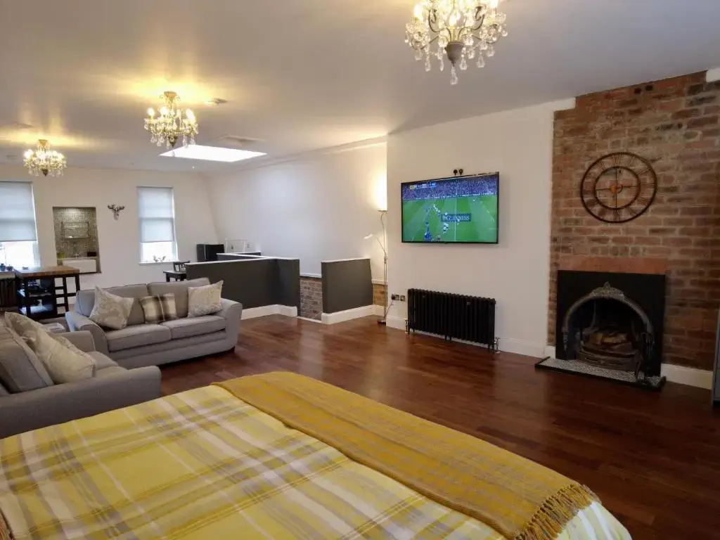 The Bards Loft, Large Studio Apartment