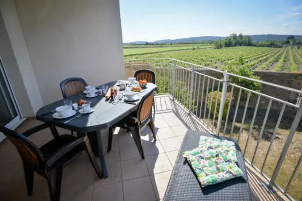 Apartment in Azille Near Lac de Jouarres