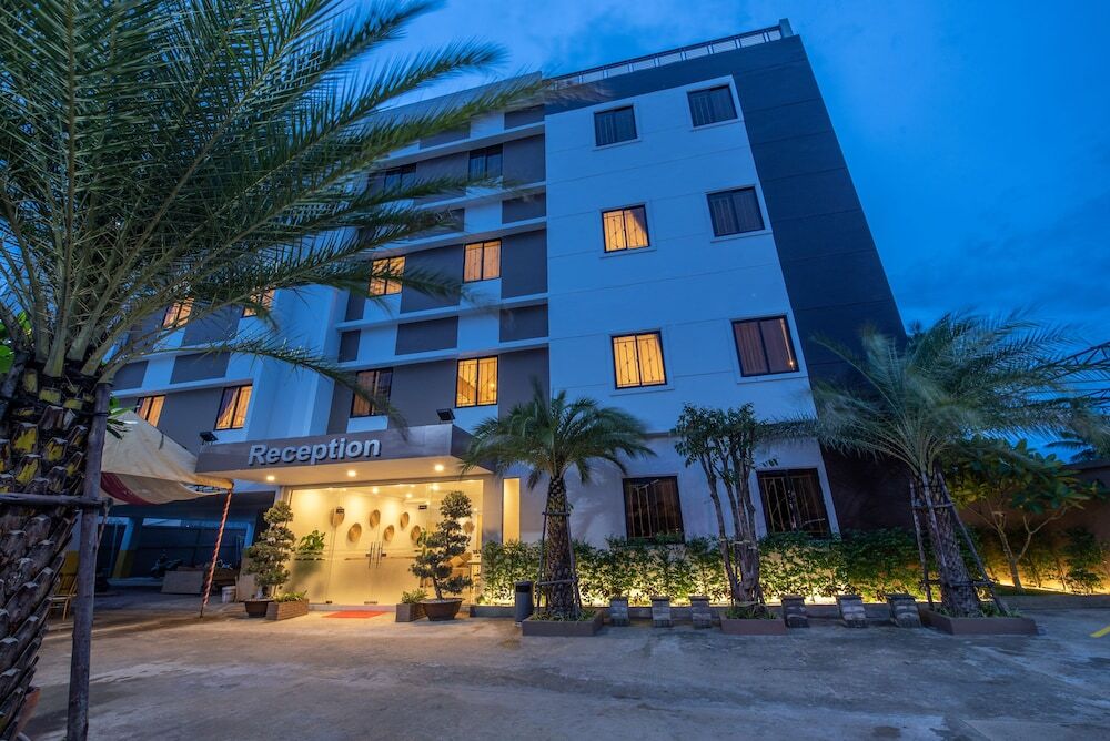 Double S Hotel — фото