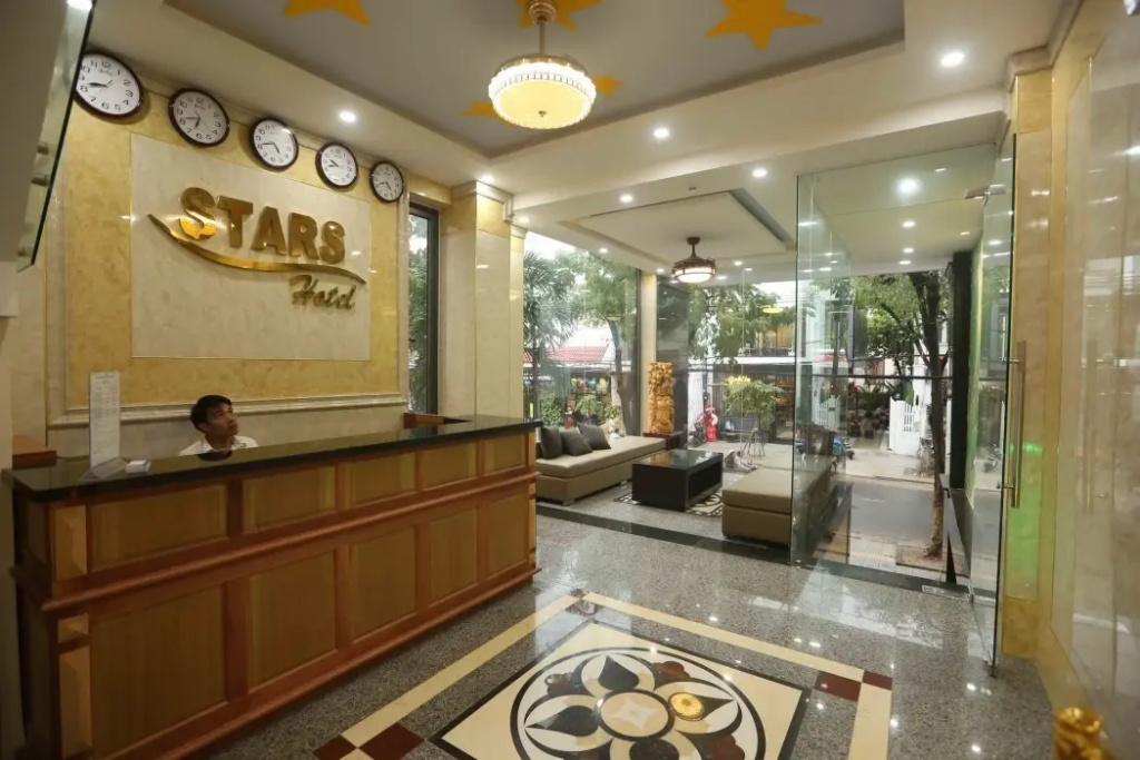 Stars Hotel