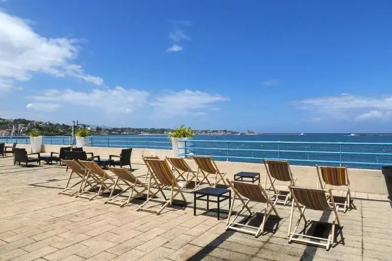Beach & Waterfront