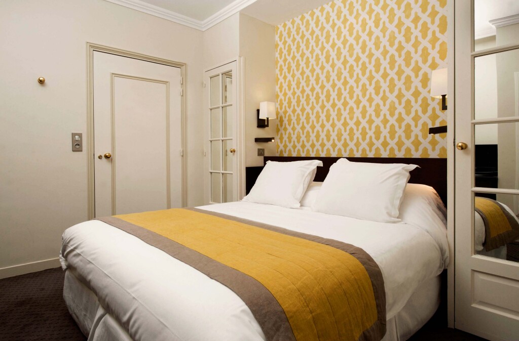 Hotel Henri IV Rive Gauche by null