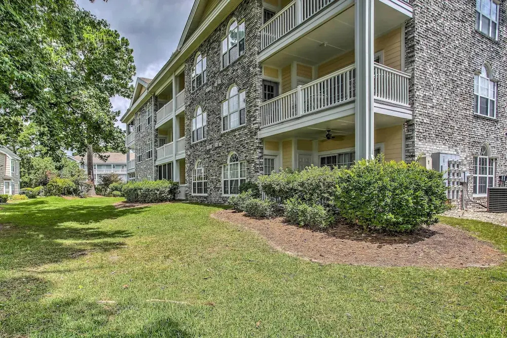 Lovely Myrtle Beach Condo: 4 Mi to Boardwalk!