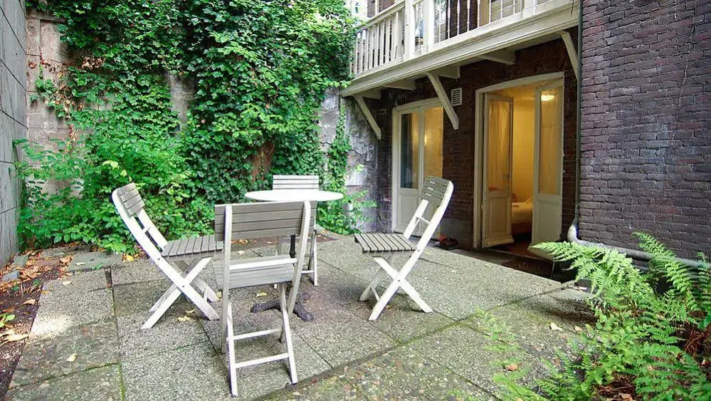 Balcony & Terrace