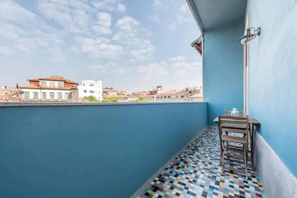GuestReady - Pantone Balcony