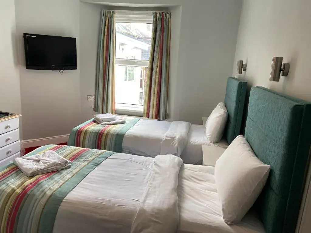 Waters Edge Hotel - Chambres