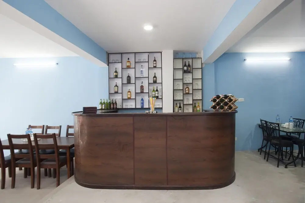 Hotel Crossroads by OYO Rooms