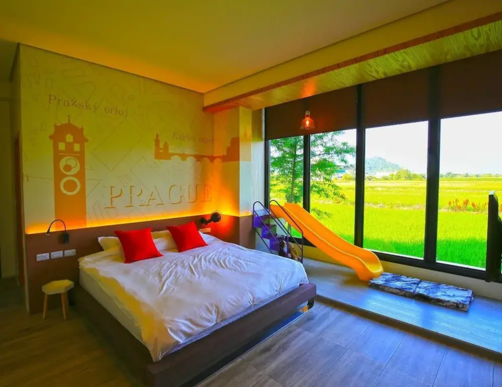 Comfort room