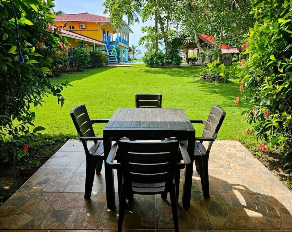 Las Lajas Beach Resort - Chambres