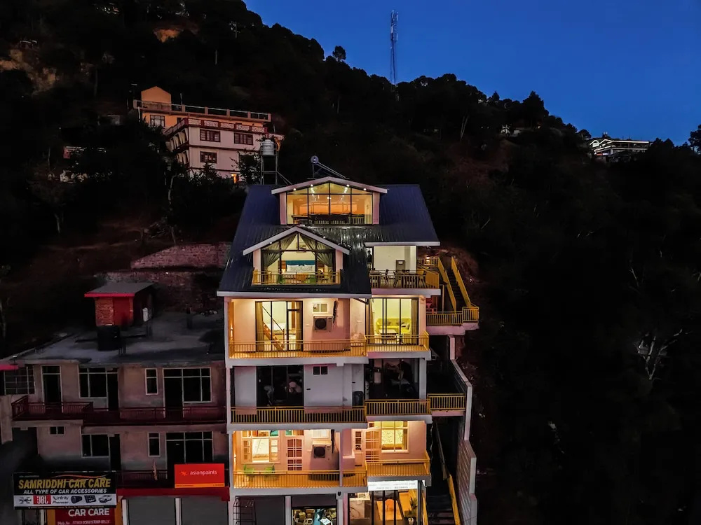 Hillshades Retreat by Alaya Stays 6BHK