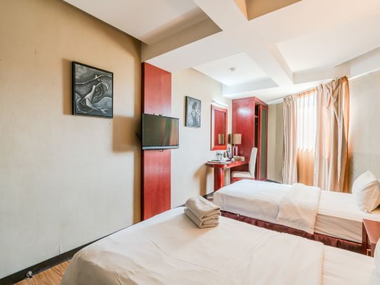 Celyn City Hotel