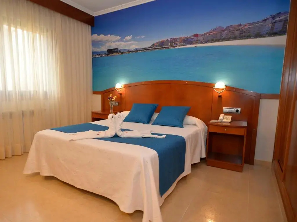 Standard Double room (full double bed)