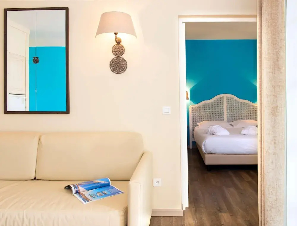 Prestige Suite
