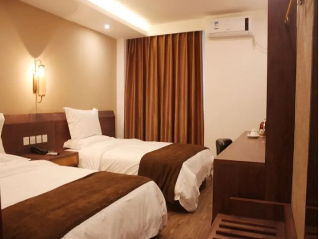 Standard Double room twin beds